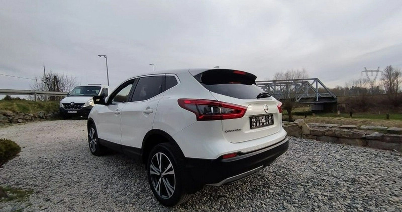 Nissan Qashqai cena 72900 przebieg: 112447, rok produkcji 2019 z Przysucha małe 56